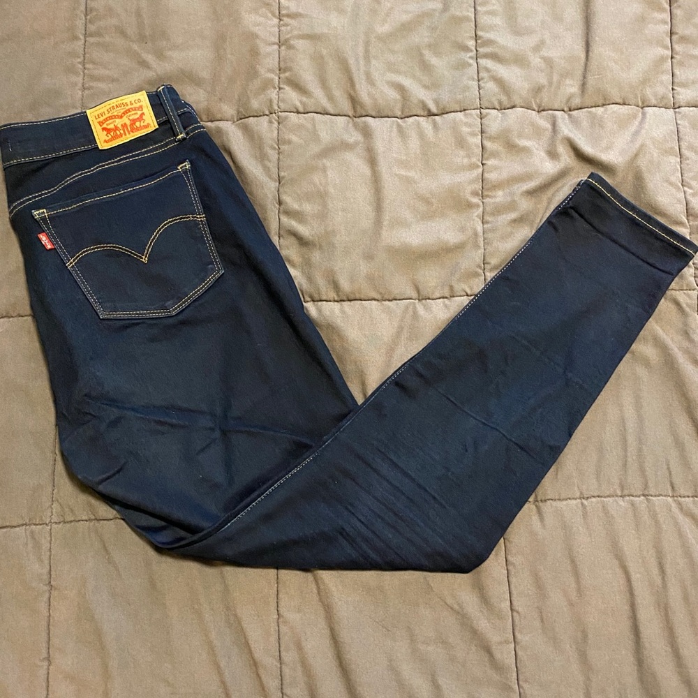 Levi’s 710 Super Skinny Jean